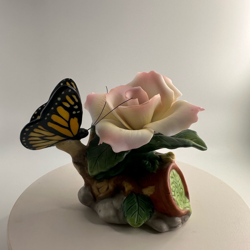 Avon 2003 Butterfly & Rose Figurine